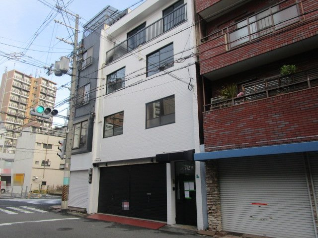大阪市浪速区日本橋東３丁目のビル