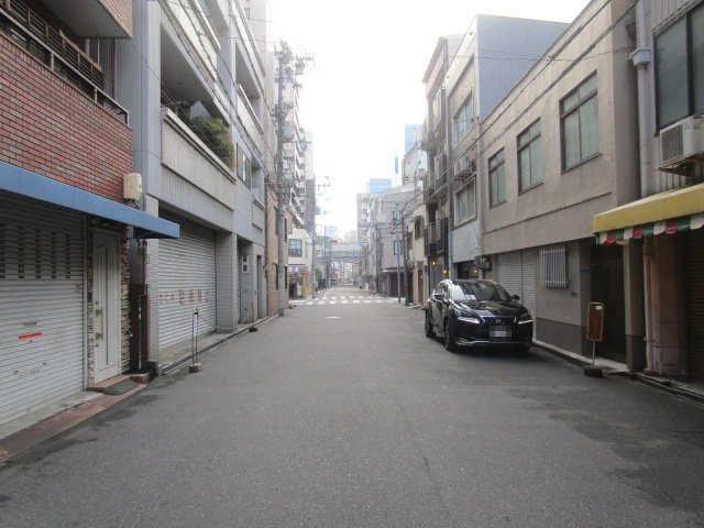 大阪市浪速区日本橋東３丁目のビルの周辺