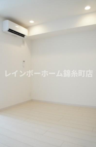 リブリ・ココシャンブルの居間・リビング|同背施工物件参照

