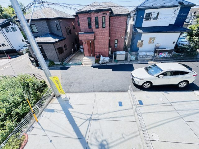 松戸市和名ケ谷新築戸建の展望|バルコニーより道路側眺望・南道路で日当たり良好♪