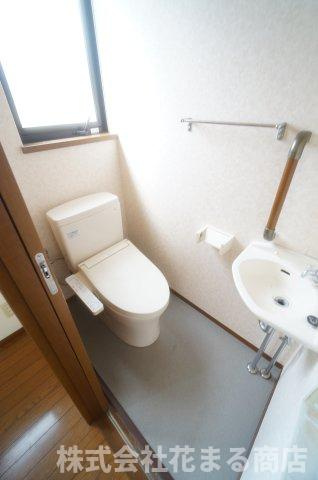 千葉市中央区鵜の森町戸建貸家のトイレ|物件、駅でお待ち合わせでのご案内歓迎！