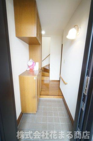 千葉市中央区鵜の森町戸建貸家の玄関|物件、駅でお待ち合わせでのご案内歓迎！