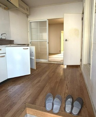 レピュート小林Ａの玄関