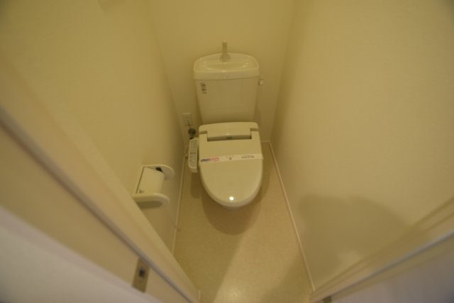 フリーデンハウス中山のトイレ|落ち着いたトイレです