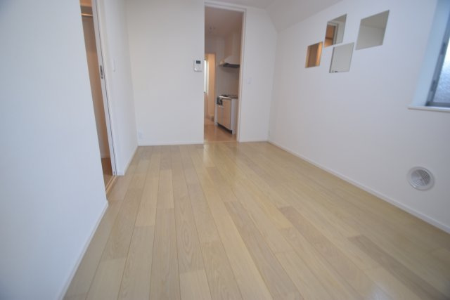 フリーデンハウス中山の居間・リビング|おしゃれな居間です