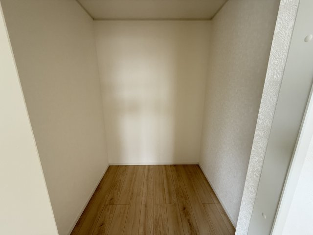クレイドルガーデン前橋市大利根町第２　1号棟の収納|2階洋室１収納スペースです♪ウォークインクローゼット付きです。