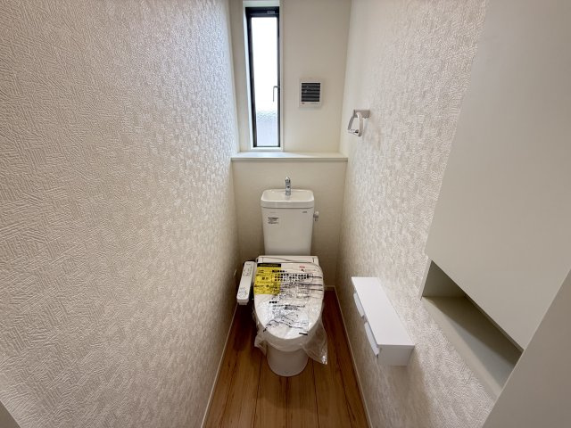 クレイドルガーデン前橋市大利根町第２　1号棟のトイレ|2階トイレです。清潔感のある白を基調としています。