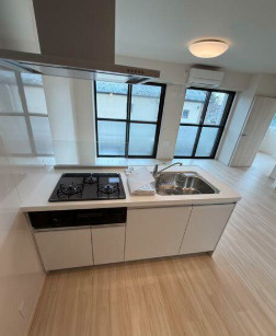 【キッチン】 | ヴェルセ用賀 | きれいなキッチンです