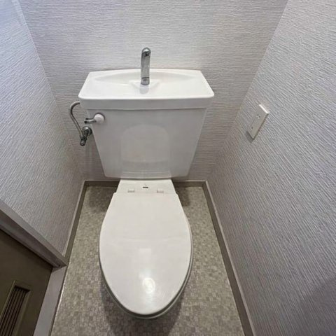 東京都江戸川区南葛西1棟収益売りマンション【サンライズ南葛西】　「満室稼働予定」「全戸３DK」「葛西臨海公園徒歩18分」のトイレ