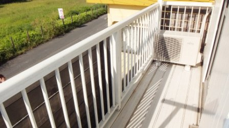 カネマタハイツのバルコニー|2階はベランダ、1階は専用庭です