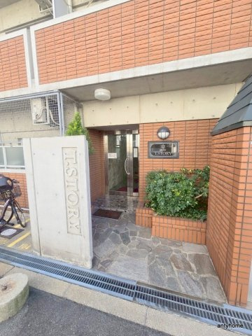TSTORY　仲介手数料無料のエントランス