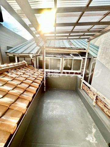 庄内栄町3丁目一戸建のバルコニー|南向き