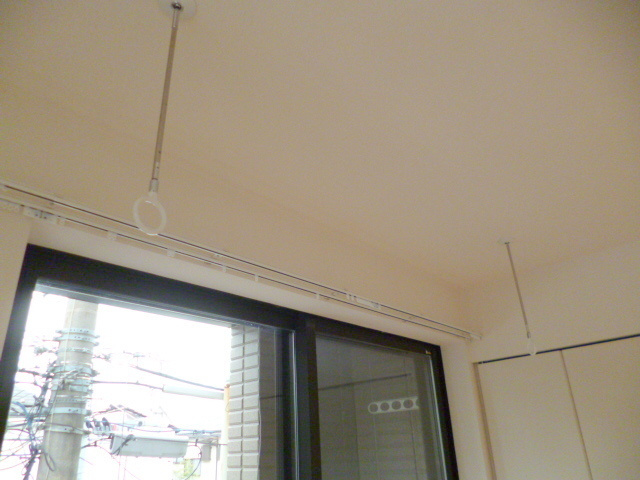 ＫＤハウスの設備|★雨の日も干せます★　★室内物干しフック付き★