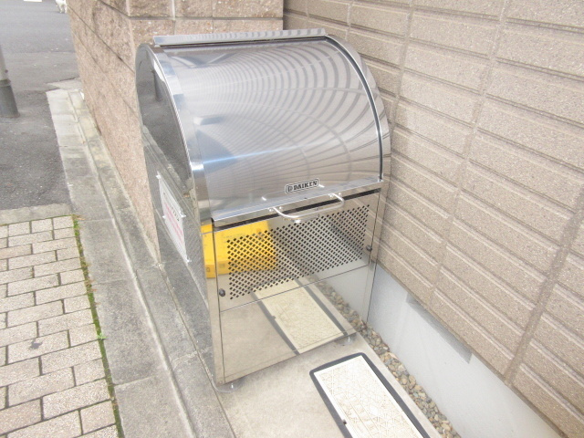 ＫＤハウスのその他|★敷地内ゴミ出し場所★