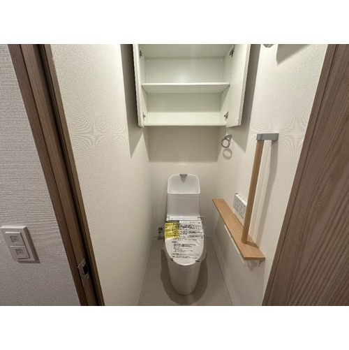 THE　MUTUAL　江坂のトイレ