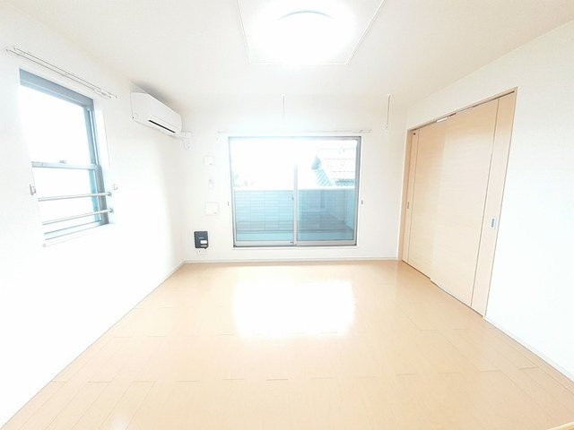 メゾン　エタニティⅠの居間・リビング