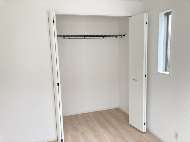 クレイドルガーデン前橋市大利根町第２　2号棟の収納|２階洋室３収納です♪