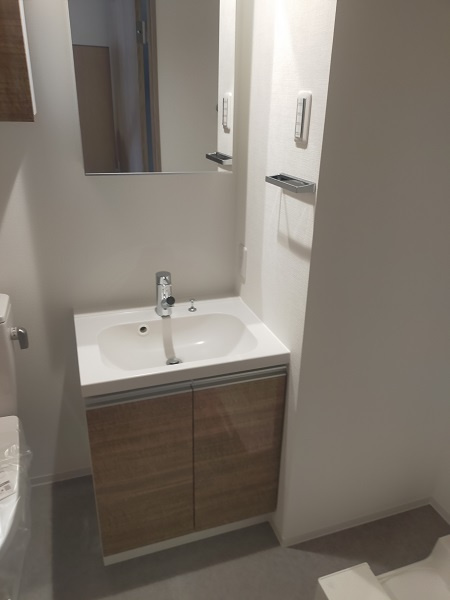 AZEST横濱関内の洗面所