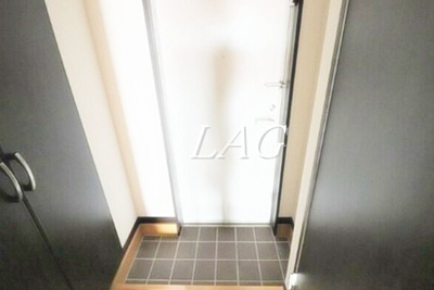 【玄関】 | カーサノザキⅦ | 玄関です。