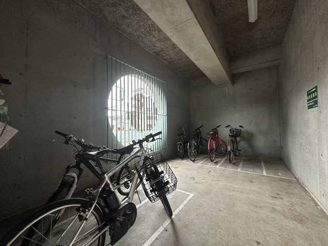 エクセルコート明石の駐車場