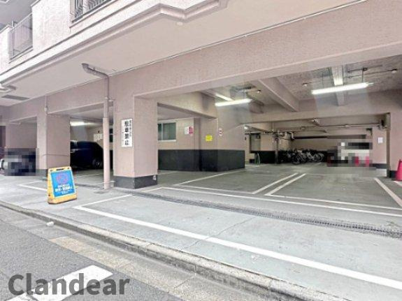 ドルミ錦糸町大興ビルの駐車場|ドキドキの新生活も、安心してスタート。ぴったりの住まいを見つけませんか？クランディアが一緒に住まい選びをサポートします‼　まずは、お気軽にお問合せください　＃クランディア