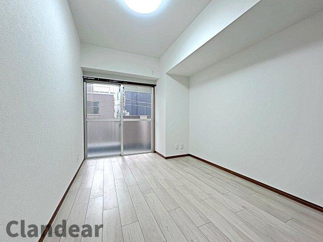 ドルミ錦糸町大興ビルの洋室|ドキドキの新生活も、安心してスタート。ぴったりの住まいを見つけませんか？クランディアが一緒に住まい選びをサポートします‼　まずは、お気軽にお問合せください　＃クランディア