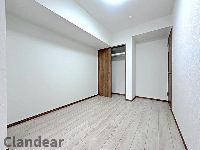 ドルミ錦糸町大興ビルの洋室|ドキドキの新生活も、安心してスタート。ぴったりの住まいを見つけませんか？クランディアが一緒に住まい選びをサポートします‼　まずは、お気軽にお問合せください　＃クランディア