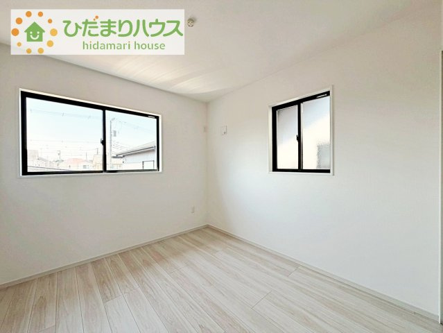 【洋室】 | 取手市ゆめみ野5期　新築戸建　2号棟 | お掃除しやすく、清潔感を保てるのでダニも発生しにくいフローリング♪