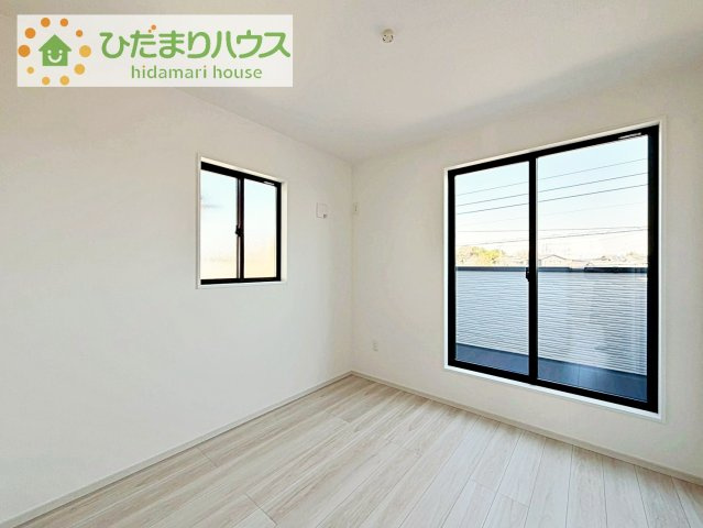 【洋室】 | 取手市ゆめみ野5期　新築戸建　2号棟 | 木の温もりがやさしいフローリング♪