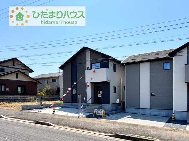 【外観】 | 取手市ゆめみ野5期　新築戸建　2号棟 | たっぷりの陽光と心地よい風が舞い込む住まい♪