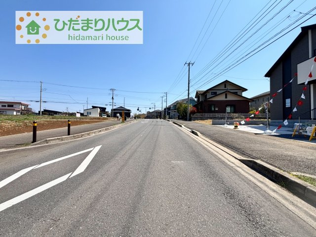 【前面道路含む現地写真】 | 取手市ゆめみ野5期　新築戸建　2号棟 | 是非一度、ご家族そろってご内覧ください♪