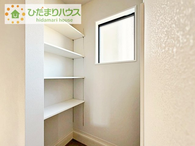 【収納】 | 取手市ゆめみ野5期　新築戸建　2号棟 | 土間の玄関シューズクロークならアウトドア用品やベビーカーも土汚れを気にせずスッキリ収納できます！