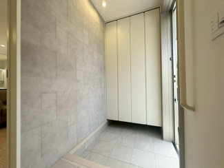 【玄関】 | 箕面市萱野1丁目貸家