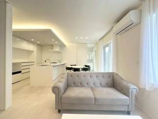 【居間・リビング】 | 箕面市萱野1丁目貸家