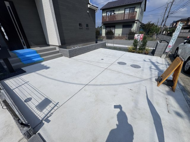 市川市柏井町３丁目新築戸建の駐車場|A号棟駐車スペース・並列2台駐車可