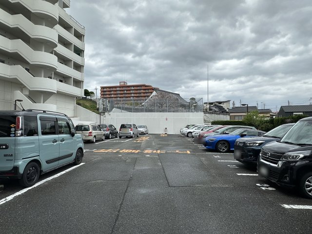 ラブリー明石大久保の駐車場