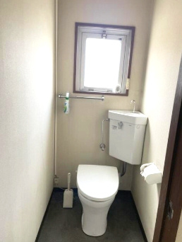 久世築山町工場のトイレ