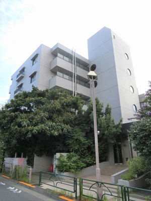 【外観】 | メルベーユ | 鉄筋コンクリート造のがっちりとした建物。