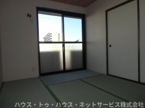 シャトルアイの和室