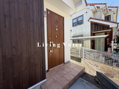 【仲介手数料０円】藤沢市鵠沼海岸5丁目　中古一戸建てのエントランス|藤沢市鵠沼海岸5丁目　中古一戸建て