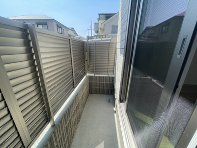 【バルコニー】 | ぺリラ大森 | 暖かな日差しのふりそそぐバルコニー