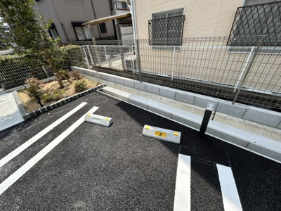 【駐車場】 | ぺリラ大森 | 車をお持ちの方に嬉しい駐車場付きの物件です