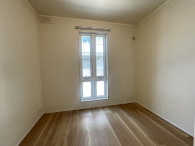 【居間・リビング】 | ぺリラ大森 | ゆったりとした居間です