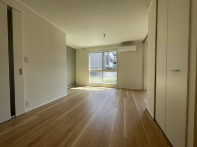 【居間・リビング】 | ぺリラ大森 | ゆったりとしたリビングです