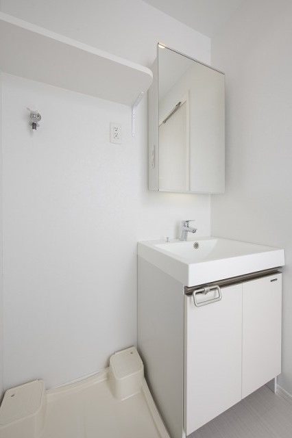 新品家具付きマンション住吉15(KaGood福岡)の洗面所