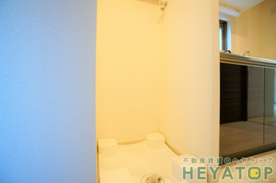 【設備】 | エステムコート名古屋金山サウスゲート  | お部屋の中でお洗濯ができる室内洗濯機置き場（同仕様写真）