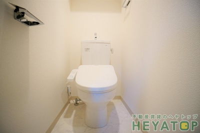 【トイレ】 | エステムコート名古屋金山サウスゲート  | 温水洗浄便座（同仕様写真）