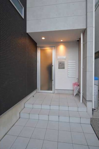 アルバーノ中村luxe　名古屋市賃貸　仲介手数料無料のエントランス