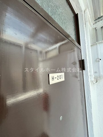 ハイツ・シュンエーの駐車場