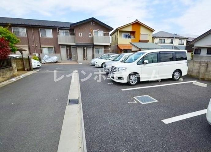 サニーハイツの駐車場